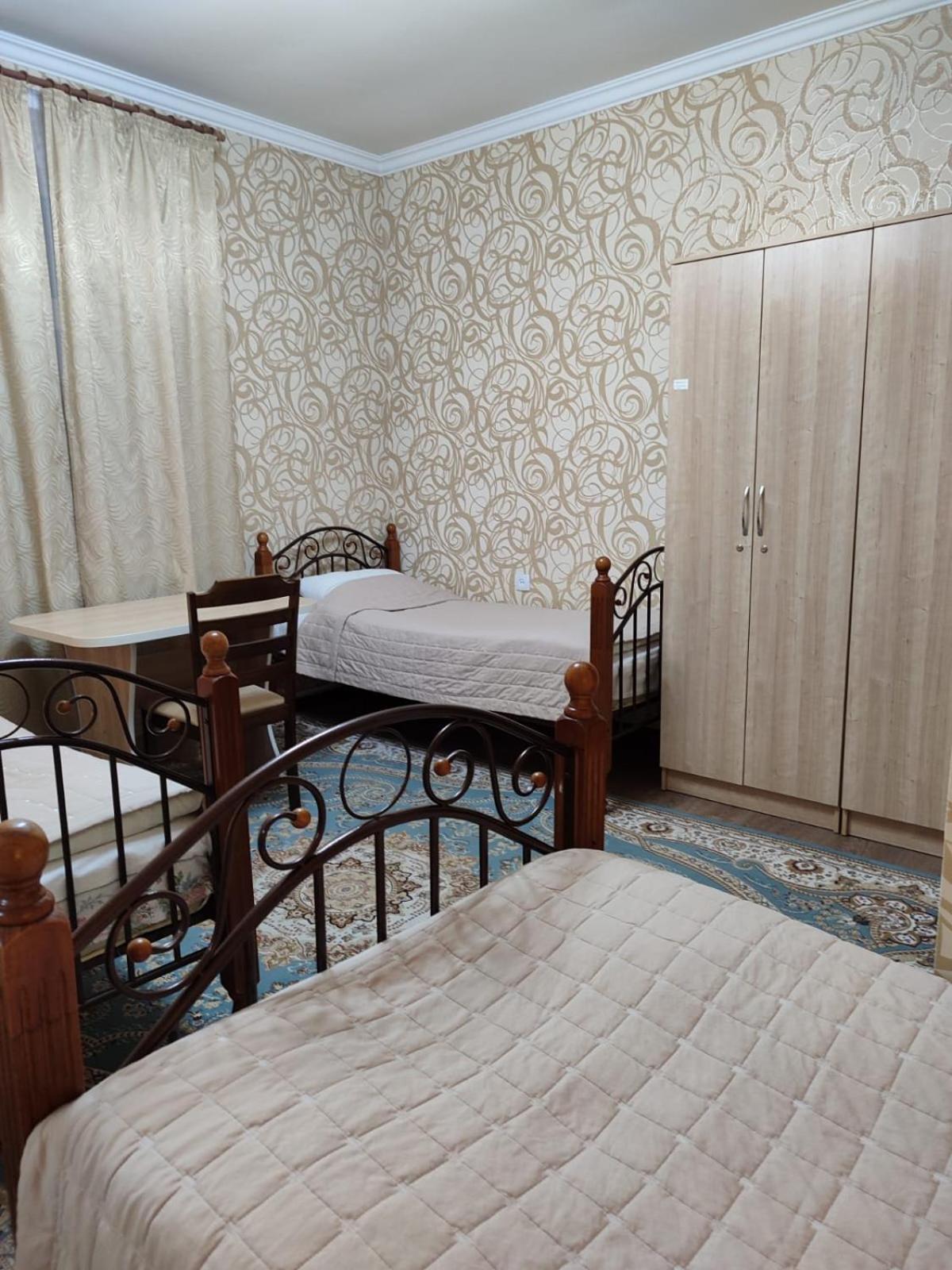 Hostel Viator Алмати Екстер'єр фото